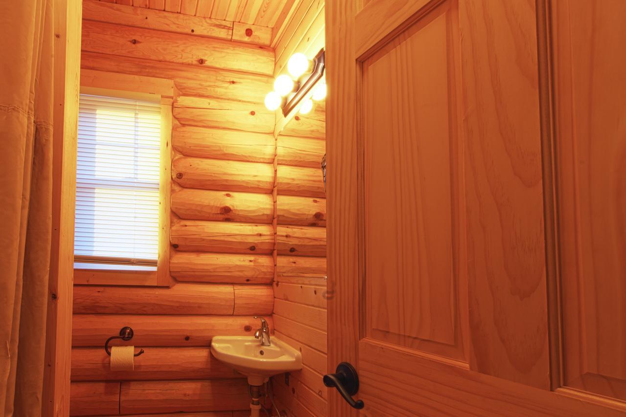 Rippling River Resort Marquette Bagian luar foto