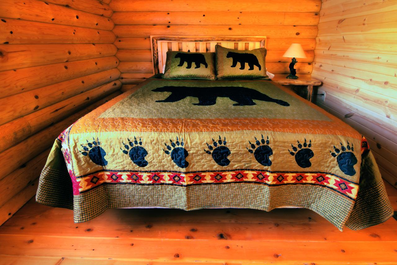 Rippling River Resort Marquette Bagian luar foto