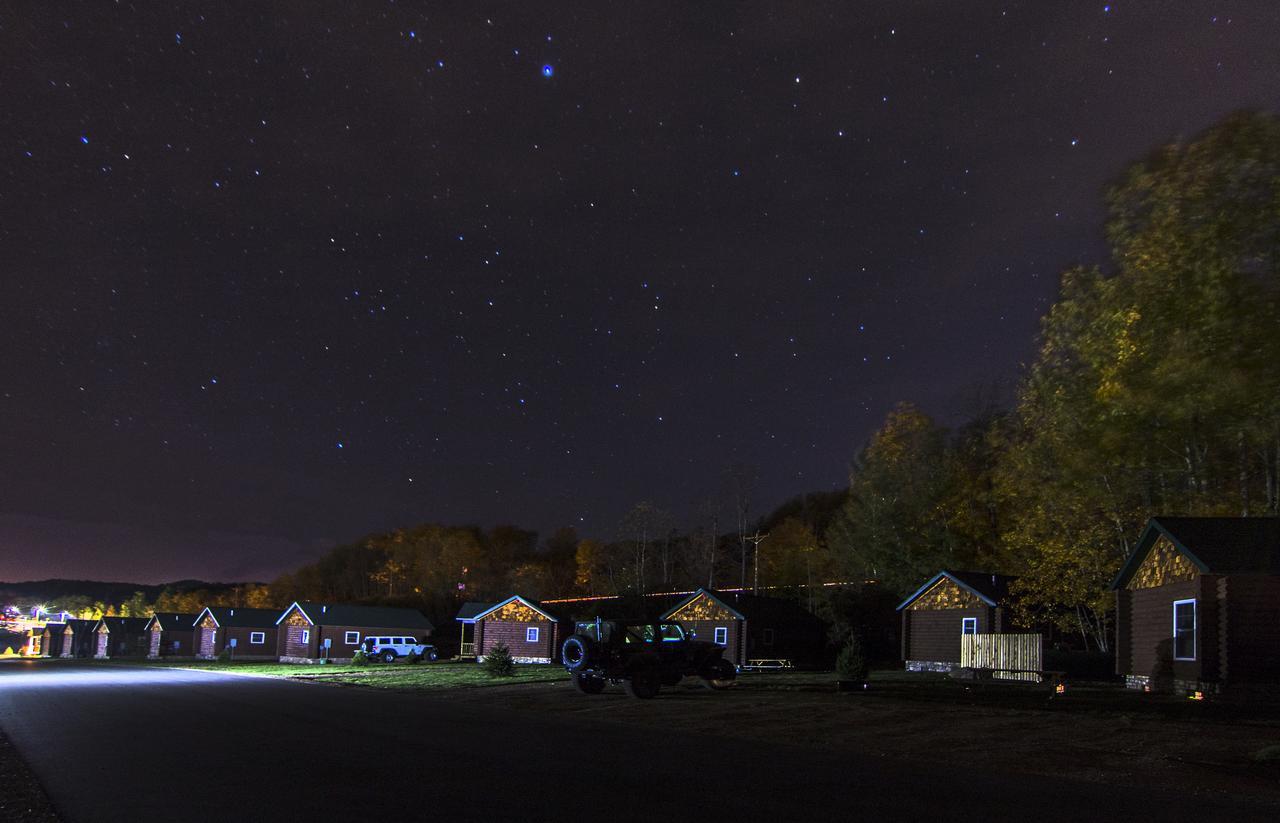 Rippling River Resort Marquette Bagian luar foto